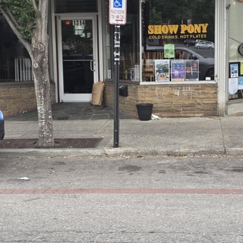 Show Pony - Paper bag that isn't even covered filled with bread left on the sidewalk. To be used the next day. - American Near Me - Roanoke, Virginia