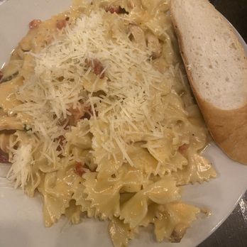 Pasta Bowl - Wicker Park - Farfalle Pollo - Italian Near Me - Chicago, Illinois Pasta Bowl - Wicker Park - Farfalle Pollo - Italian Near Me - Chicago, Illinois