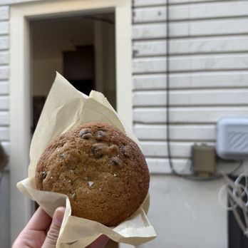 Weltons Tiny Bakeshop - Chocolate chip cookie - Bakeries Near Me - Charleston, South Carolina Weltons Tiny Bakeshop - Chocolate chip cookie - Bakeries Near Me - Charleston, South Carolina