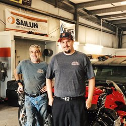 All In Garage - Mike is one of the most professional garage I ever met. Super nice and very professional in he's work