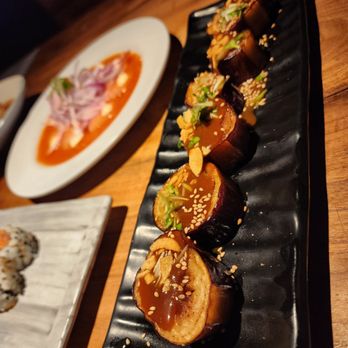 Doraku Sushi Kakaako - Sushi Bars Near Me - Honolulu, Hawaii