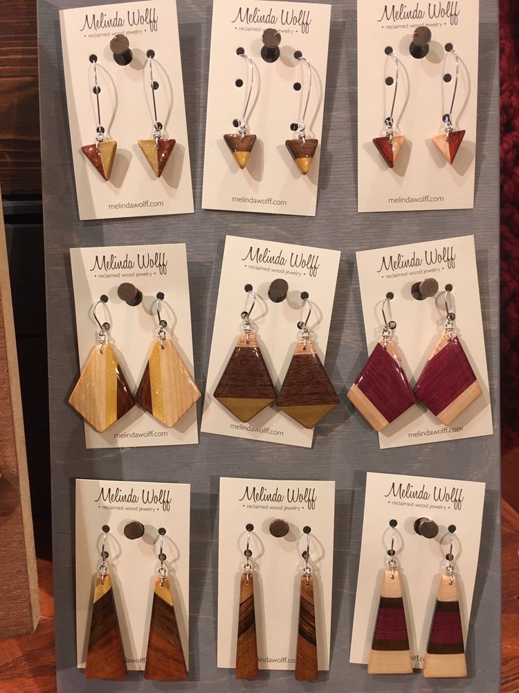 THE HOLLY HOUSE BOUTIQUE 42 Photos 1960 Cliff Lake Rd, Eagan