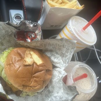 Hardee's - Super Star® Mocha Coffee Freeze mellow yellow fries - Fast Food Near Me - Melbourne, Florida Hardee's - Super Star® Mocha Coffee Freeze mellow yellow fries - Fast Food Near Me - Melbourne, Florida