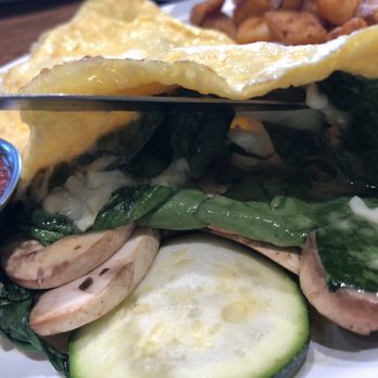 Eggs 'n Things Ko Olina - Vegetarian omelette - American Near Me - Kapolei, Hawaii Eggs 'n Things Ko Olina - Vegetarian omelette - American Near Me - Kapolei, Hawaii