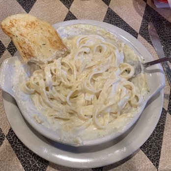 Werkhaus Pizza - Fettuccine Alfredo was very good and very reasonable prices - Pizza Near Me - Cincinnati, Ohio Werkhaus Pizza - Fettuccine Alfredo was very good and very reasonable prices - Pizza Near Me - Cincinnati, Ohio