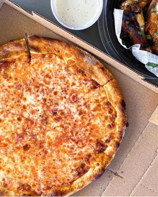 Amici's East Coast Pizzeria by null