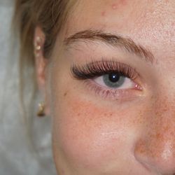 Amazing Lash Studio Wayne - Classic Lashes