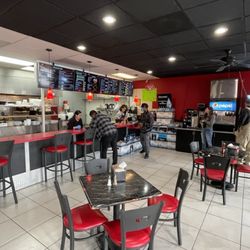 Muscle Maker Grill - Great place, great food, great staff!