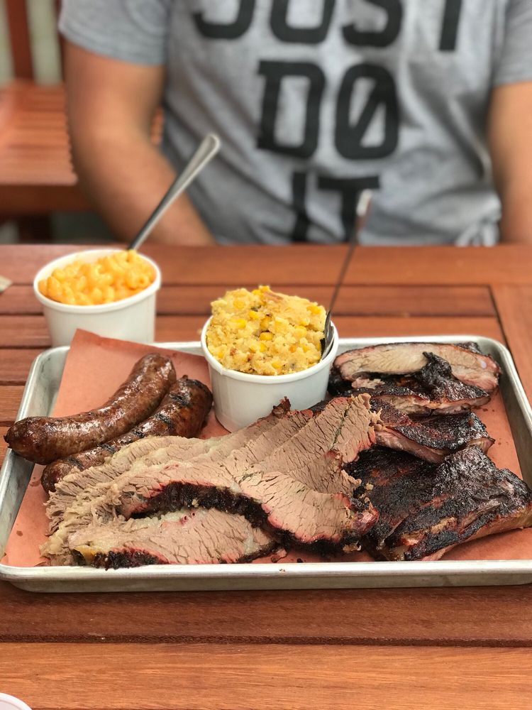 HOUSE OF ‘QUE 380 Photos & 533 Reviews Barbeque 340 Sinatra Dr