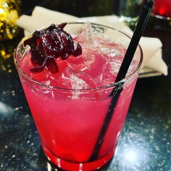 Mochuelo - Dos flores drink. - Tapas/Small Plates Near Me - Fresno, California Mochuelo - Dos flores drink. - Tapas/Small Plates Near Me - Fresno, California