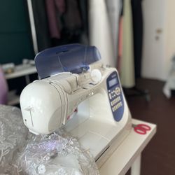 BoujoreN Tailoring Studio - Wedding dress hemming process