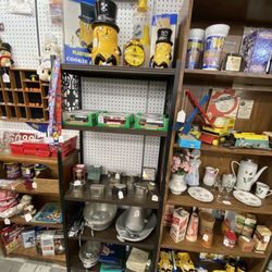 Anthracite Vintage Mercantile & Auctions - 2/4/24 lots of variety