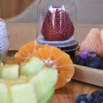 Elly Amai - Large Fruit Chirashi - Pop-up Shops Near Me - Santa Monica, California Elly Amai - Large Fruit Chirashi - Pop-up Shops Near Me - Santa Monica, California