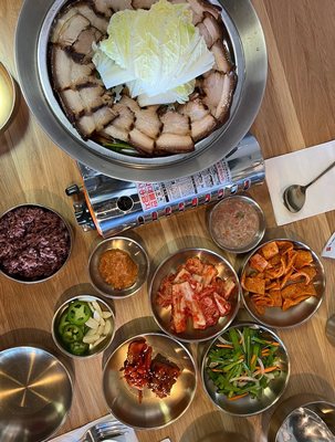 Yuk Dae Jang Gardena by null