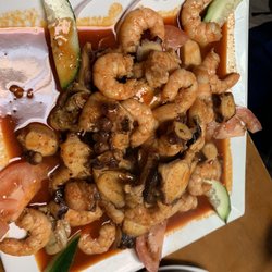Las Carnalas - "Dip of the sea" Shrimp, octopus, mussels