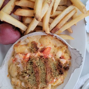 Lenny & Joe's Fish Tale - Lobster mac and cheese with boiled potatoes and fries - Seafood Near Me - Westbrook, Connecticut Lenny & Joe's Fish Tale - Lobster mac and cheese with boiled potatoes and fries - Seafood Near Me - Westbrook, Connecticut