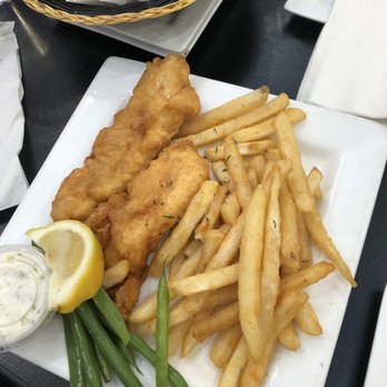 Paulee's Restaurant - Fish and chips - Diners Near Me - Macomb, Michigan