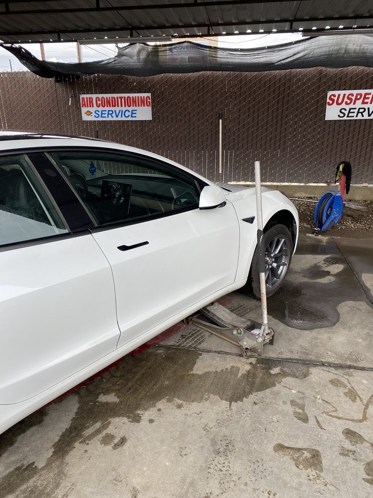 HECTOR’S WHEELS AND TIRES Updated September 2024 17 Photos 1908 E