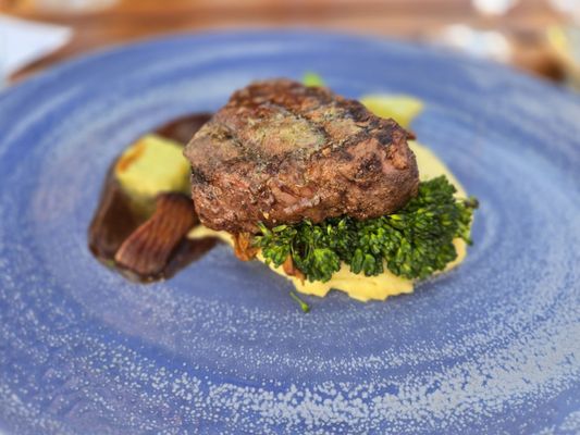 Brown's Beach House by null