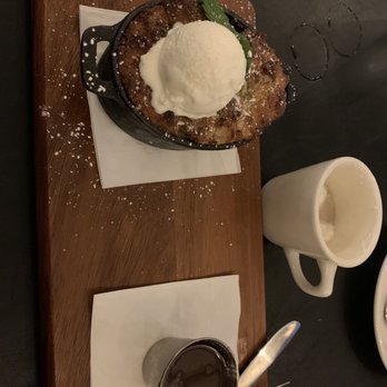 Morrison - Burbank - Butterscotch bread pudding - Gastropubs Near Me - Burbank, California Morrison - Burbank - Butterscotch bread pudding - Gastropubs Near Me - Burbank, California