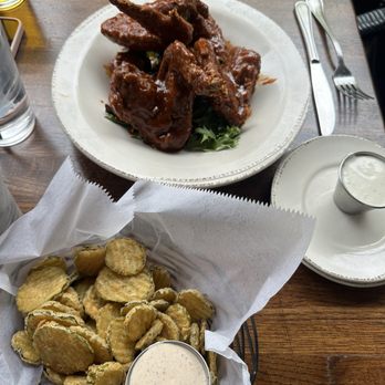 Myrtle's Chicken + Beer - Southern Near Me - Knoxville, Tennessee