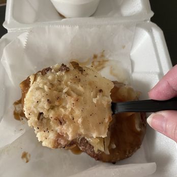 Logan's Roadhouse - Chopped Steak* - American Near Me - Evansville, Indiana