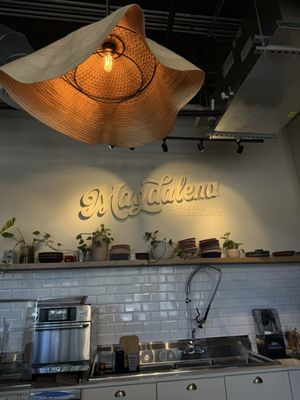 Magdalena Coffee & Houseplants by null