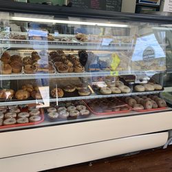 Latsis Bakery