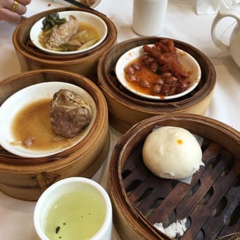 Royal Queen Restaurant - Satisfied with the food here～ - Dim Sum Near Me - Flushing, New York