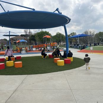 Oran Good Park - Parks Near Me - Farmers Branch, Texas