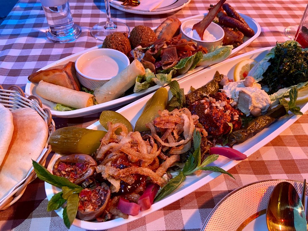 RESTAURANT PHOENICIA Updated May 2024 88 Photos & 15 Reviews Olivaer Platz 15, Berlin