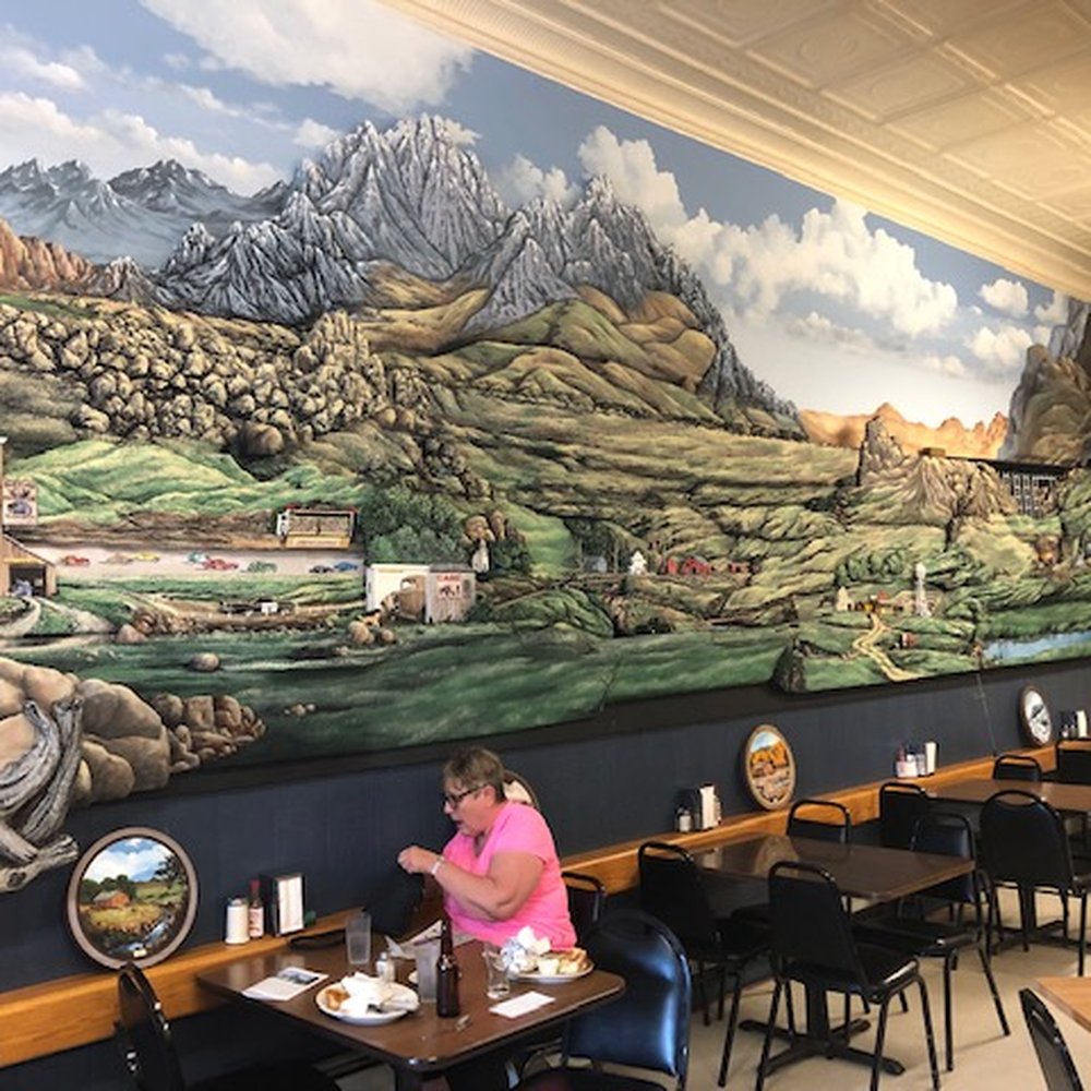 View of the mural. View of the mural.