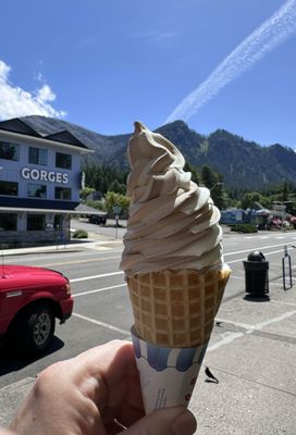 Eastwind Drive-In by null