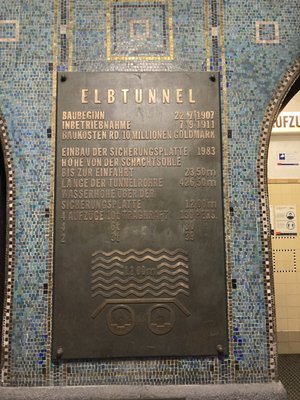 Alter Elbtunnel by null