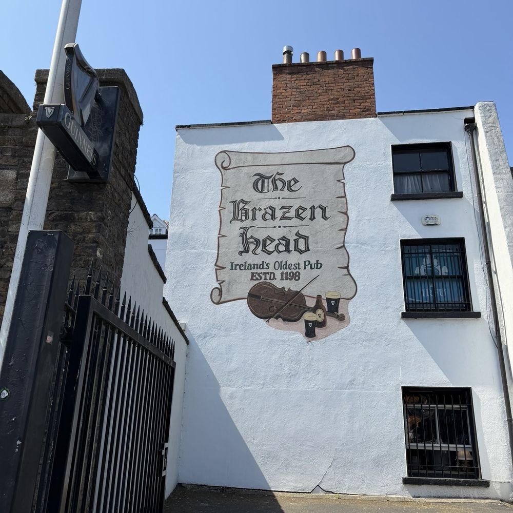 The Brazen Head - Pubs Near Me - Dublin, D