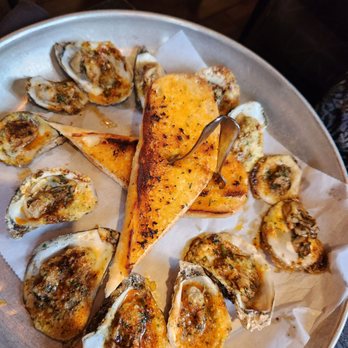 Copeland's - Dozen Oysters! - Cajun/Creole Near Me - Jacksonville, Florida