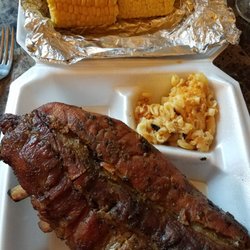 Wadadlys Island Flavors - This is only the half rack of ribs. You definitely get a lot of food.