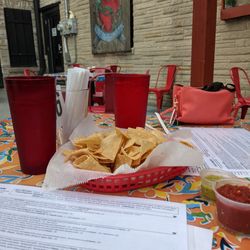 Cafe Corazon - Chips & Salsa