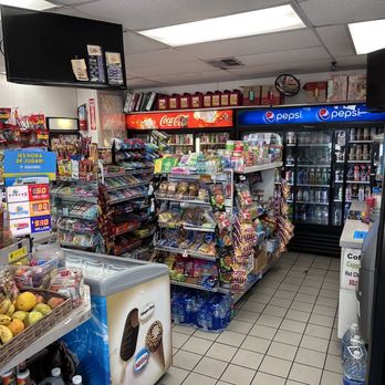 Joeās Service Center - Inside - Gas Stations Near Me - Altadena, California Joeās Service Center - Inside - Gas Stations Near Me - Altadena, California