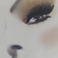 Anna Maria Gaglioli - Creatività esperienza fascino per un total look davvero unico e originale vieni a trovarci.