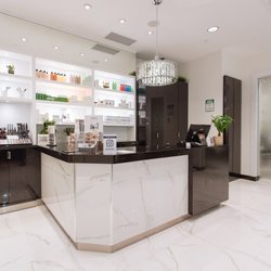 Caryl Baker Visage - Front Counter