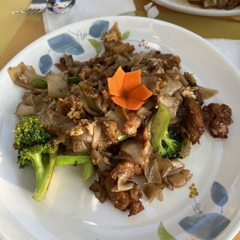 White Springs Cafe - Pad See Ew - Thai Near Me - Arcadia, California White Springs Cafe - Pad See Ew - Thai Near Me - Arcadia, California