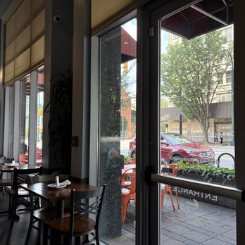 Que Onda Tacos + Tequila - Front / sidewalk floor to ceiling windows. View to outside seating - Mexican Near Me - Charlotte, North Carolina