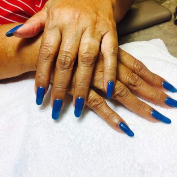 Rowena Nails - Simone Salon - Nail Technicians Near Me - Sacramento, California Rowena Nails - Simone Salon - Nail Technicians Near Me - Sacramento, California