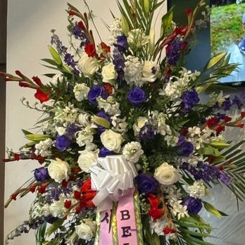Joun Flower House - Ordered pink and blue flowers - Florists Near Me - Urban Honolulu, Hawaii
