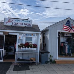 Rye Harbor Lobster Pound - Outside