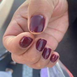 Bebe Nails - Didn't clean up the edges, had an attitude when we pointed it out.