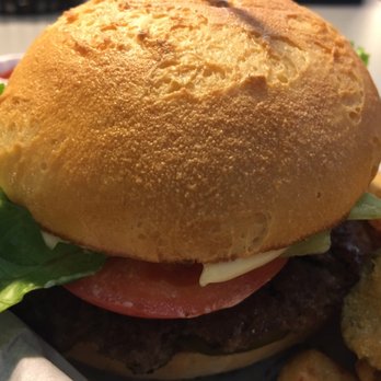 Angus Jack - Gluten free bun burger without cheese - American Near Me - Springdale, Arkansas