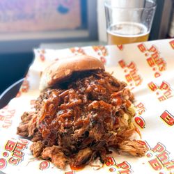 Phil's BBQ - Broham sandwich