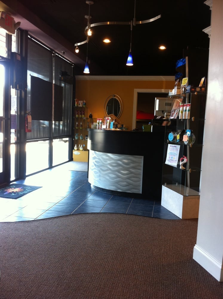 BEACH TANNING SALON CLOSED 3241 Avent Ferry Rd, Raleigh